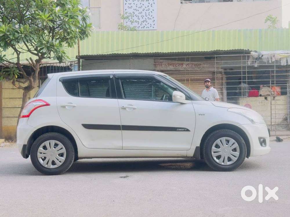 Maruti Suzuki Swift 1.2 Vxi (o), 2012, Petrol