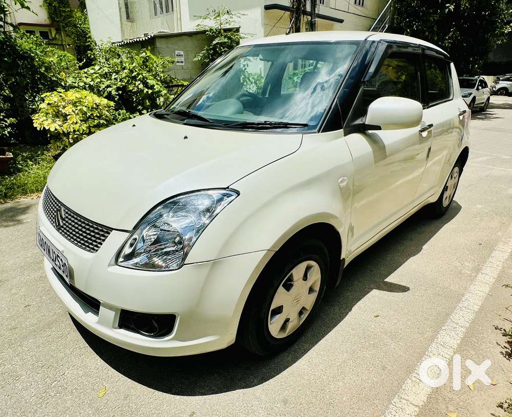 Maruti Suzuki Swift 1.2 Vxi (o), 2011, Petrol