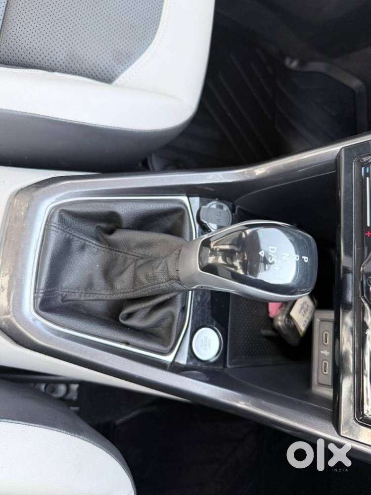 Volkswagen Taigun 1.0 Tsi Topline At, 2023, Petrol