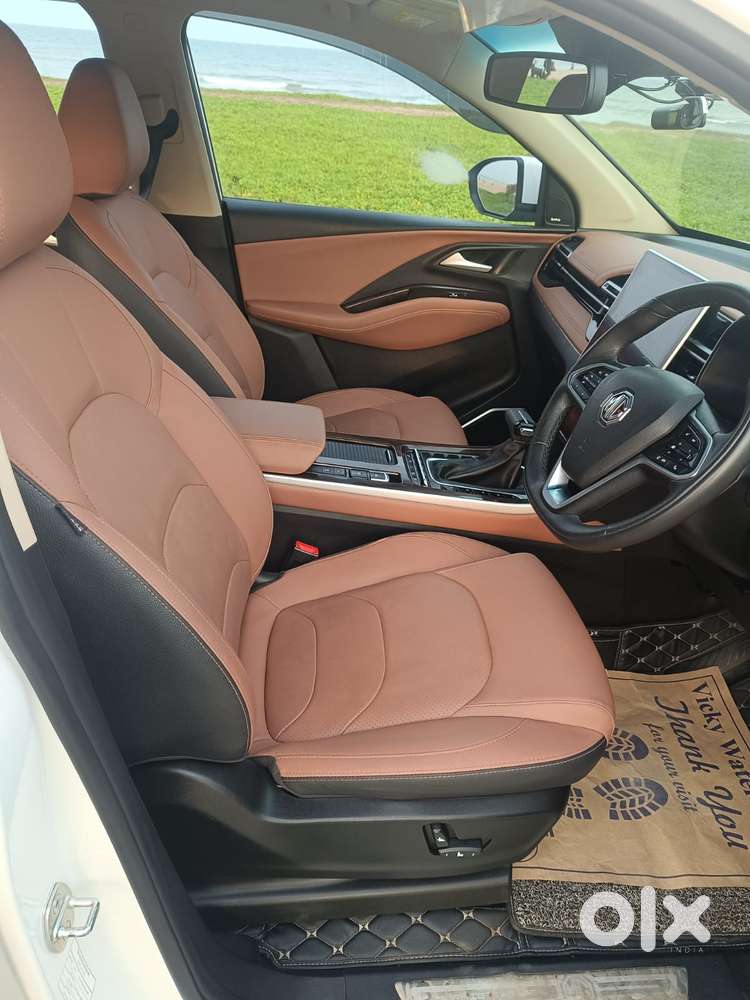 Mg Hector Plus Savvy Pro 1.5 Turbo Petrol Cvt 7 Str, 2024, Petrol