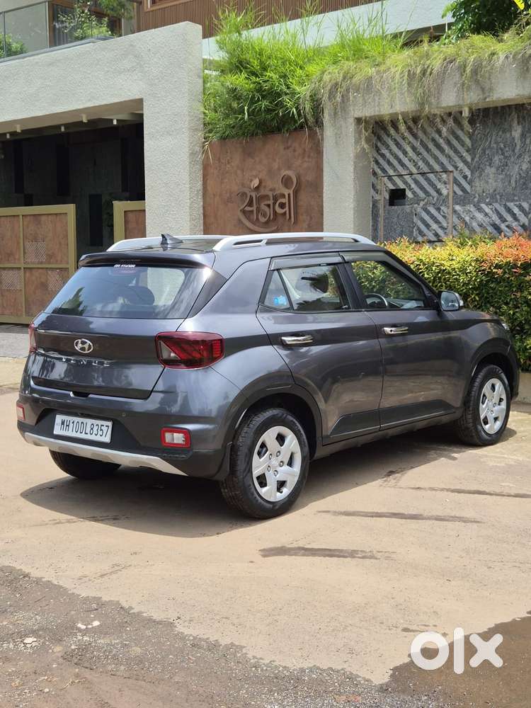 Hyundai Venue 1.2 S Plus, 2021, Petrol