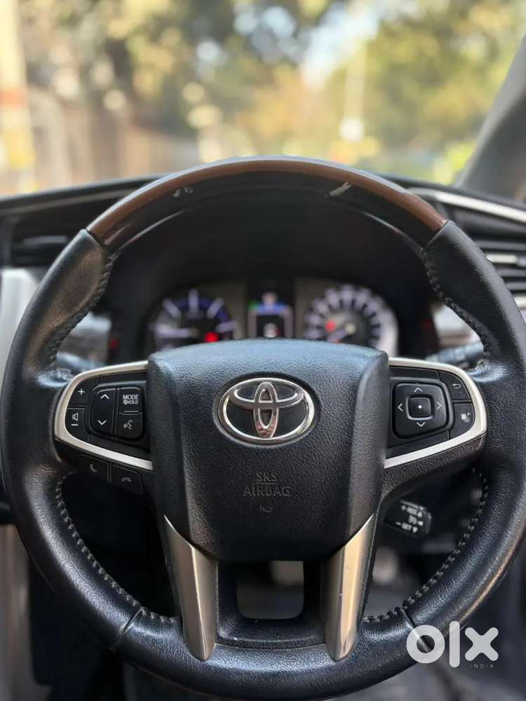 Innova Crysta Z Automatic 2018