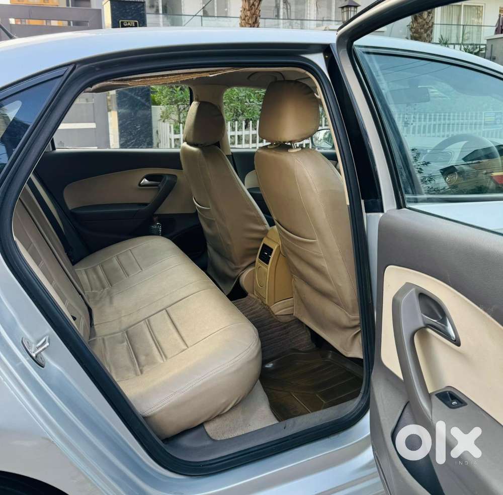 Volkswagen Vento 2010-2013 Petrol Highline, 2012, Petrol