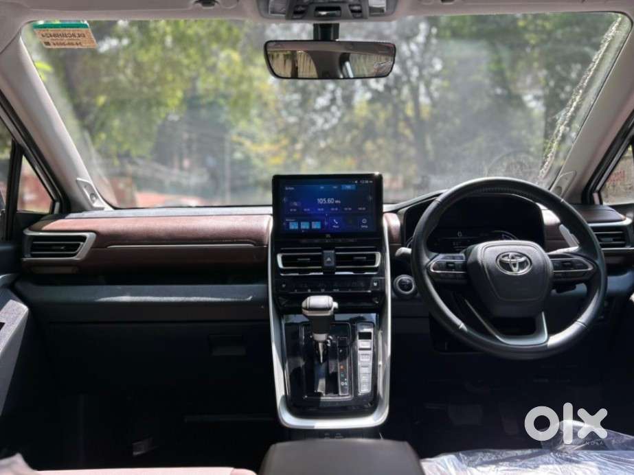 Toyota Innova Crysta [2020-ongoing] 2.7 Zx At 7 Str, 2024, Petrol
