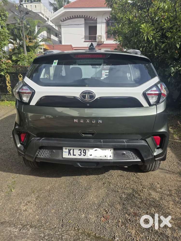 Tata Nexon Xma Petrol Amt (s) 2022