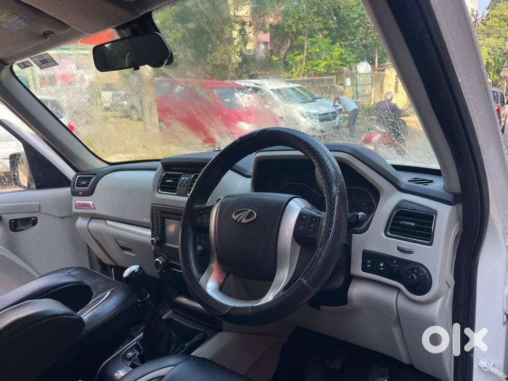 Mahindra Scorpio S10, 2016, Diesel