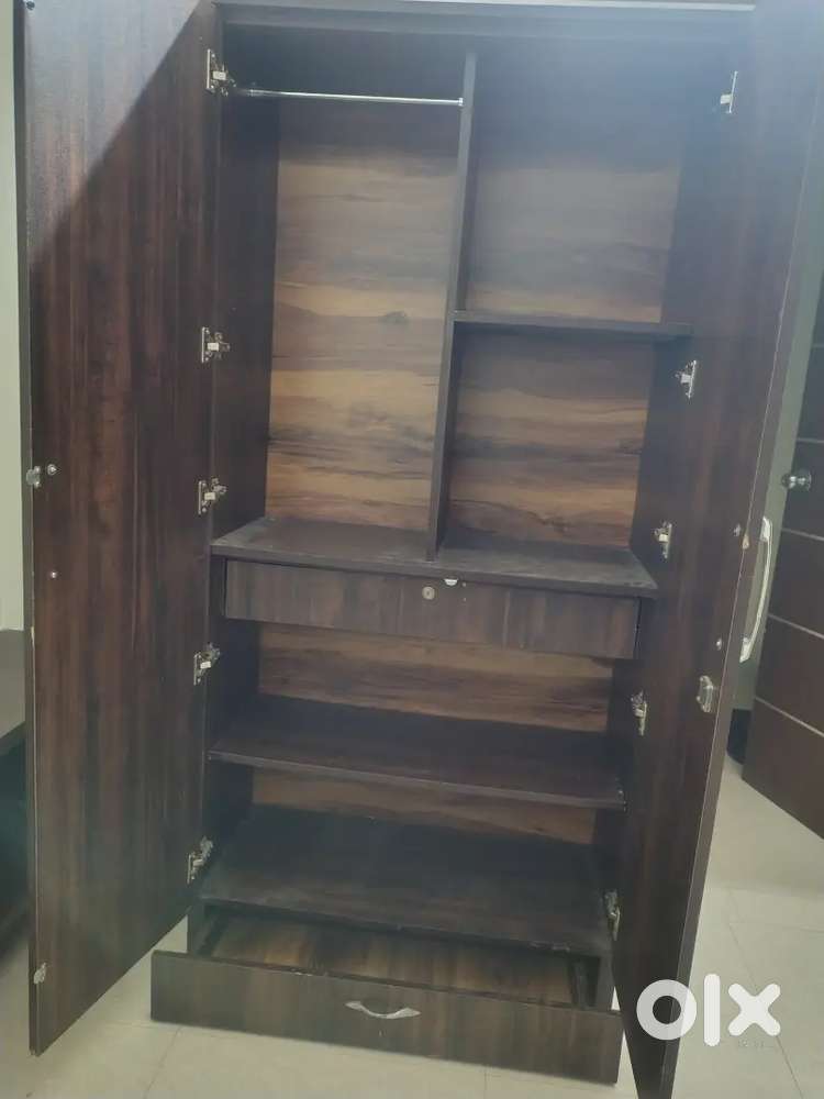 Wardrobe Wooden - Buy & Sell Used Furniture in Bengaluru | OLX