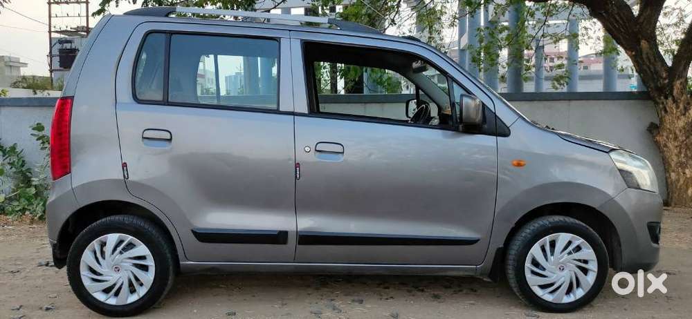 Maruti Suzuki Wagon R Vxi Amt1.2, 2016, Petrol