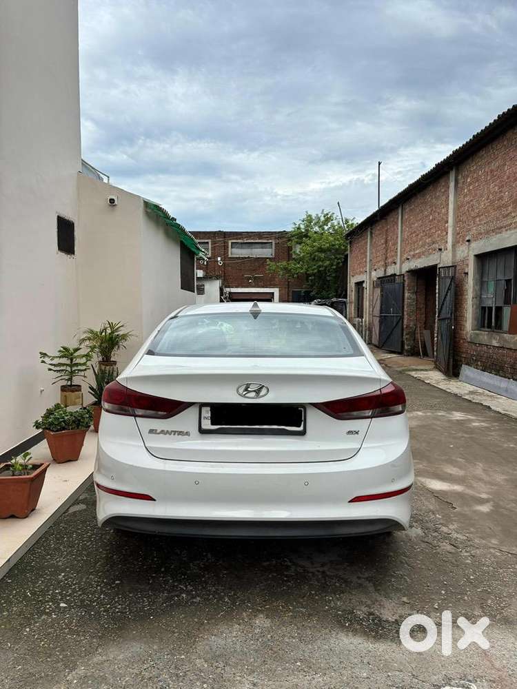 2017 Hyundai Elantra Petrol Automatic Top Variant