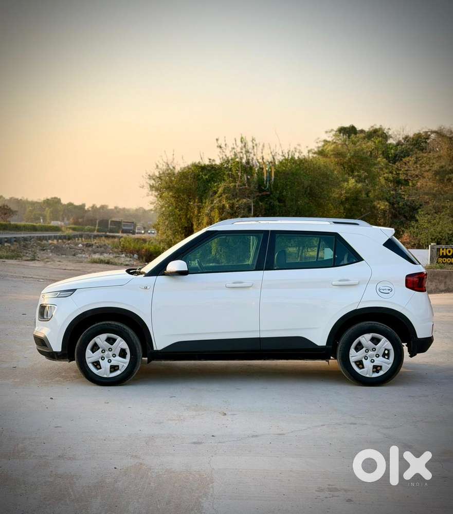 Hyundai Venue S Turbo, 2019, Petrol