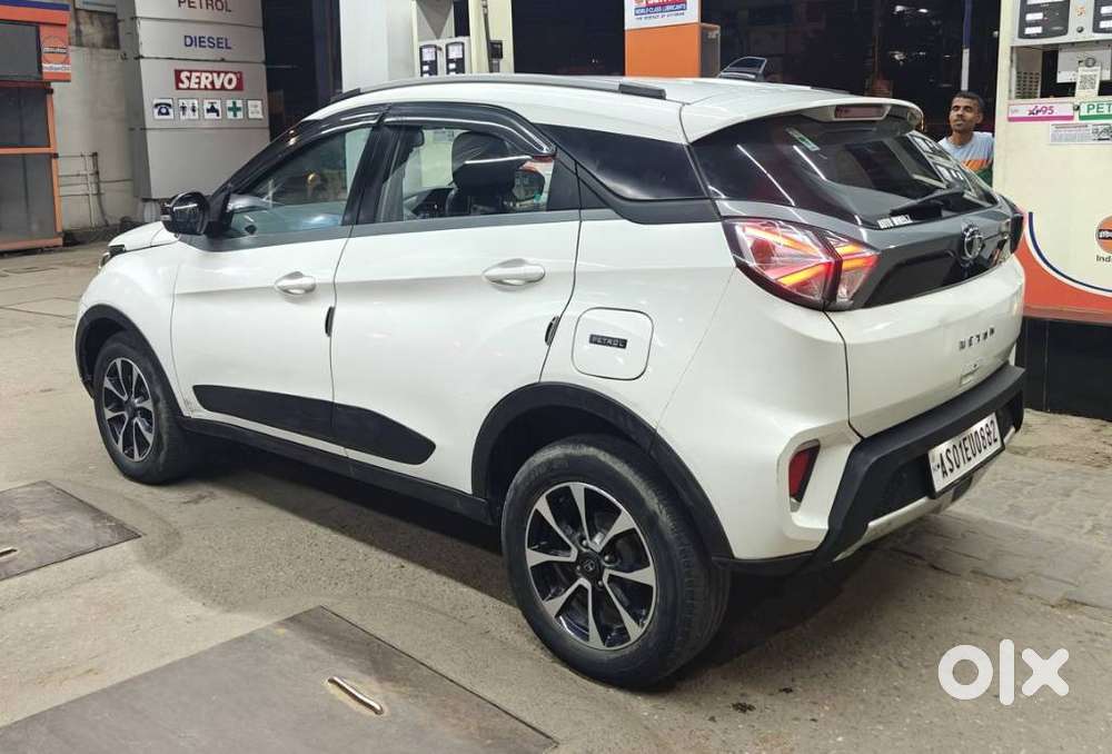 Tata Nexon 1.2 Revotron Xz Plus Dual Tone, 2022, Petrol