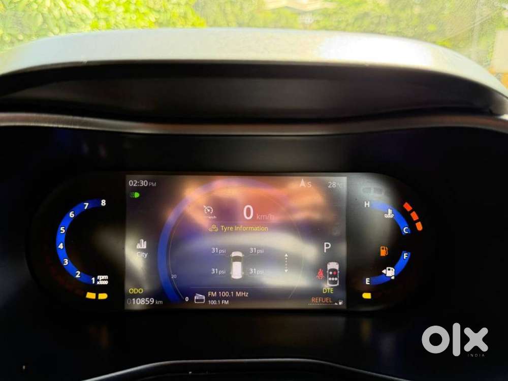 Tata Nexon, 2024, Petrol