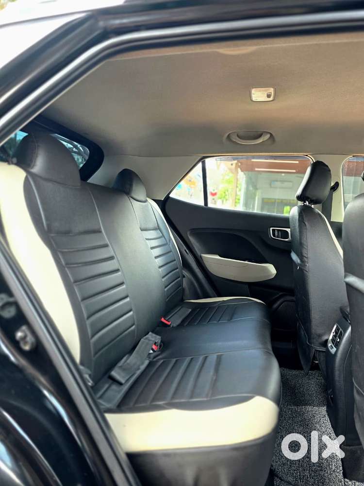 Hyundai Venue 1.2 S Plus, 2023, Cng & Hybrids