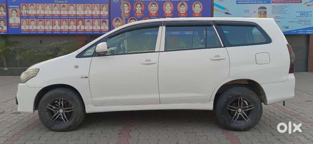 Toyota Innova [2013-2016] 2.5 G4 7 Str, 2014, Diesel