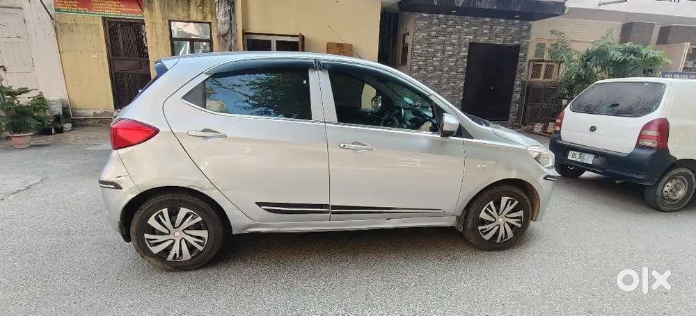 Tata Tiago Xt Icng 2017