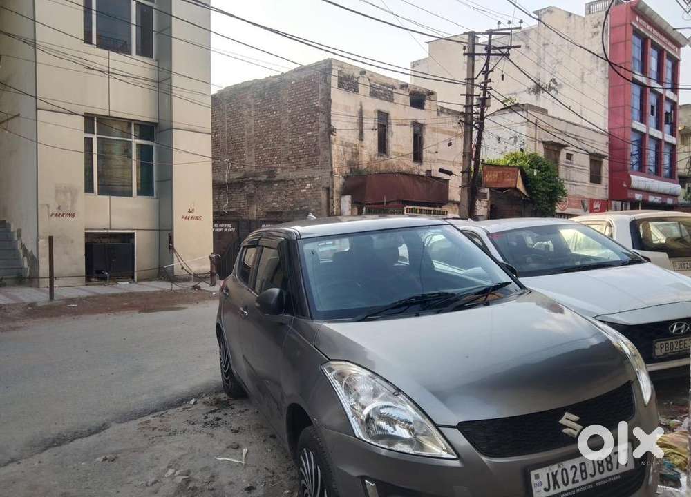 Maruti Suzuki Swift 2015 Petrol Well Maintained
