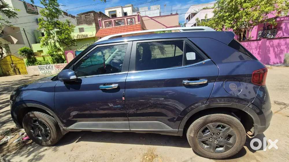 Hyundai Venue S Plus 2021 Mt Petrol