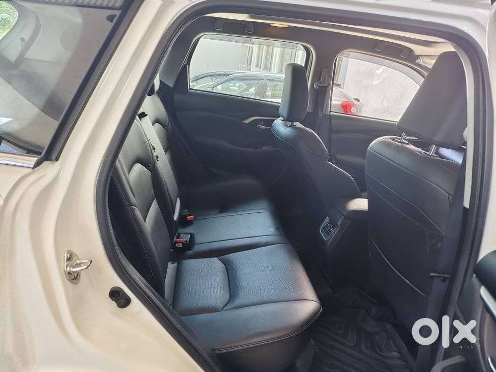 Toyota Urban Cruiser Hyryder 1.5 V Neo Drive, 2025, Petrol