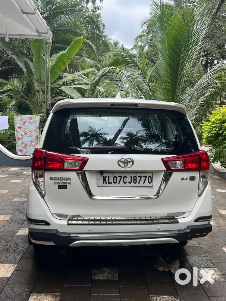 Toyota Innova Crysta 2.4 Diesel 2017