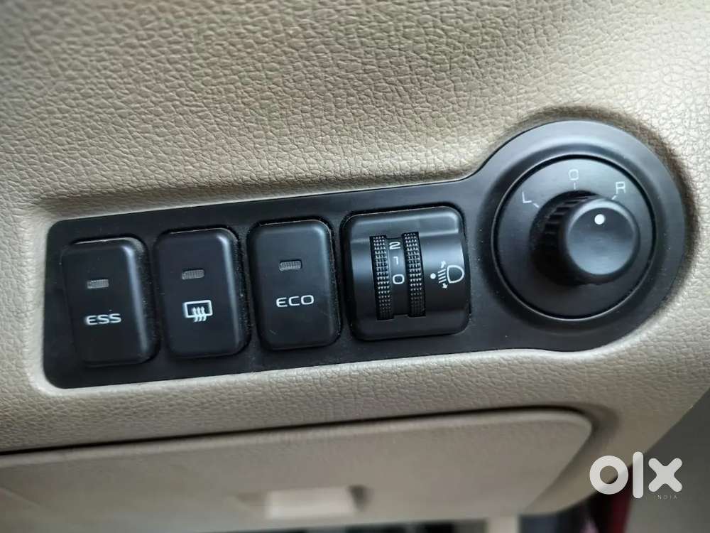 Mahindra Tuv 300 2017 Diesel Manual