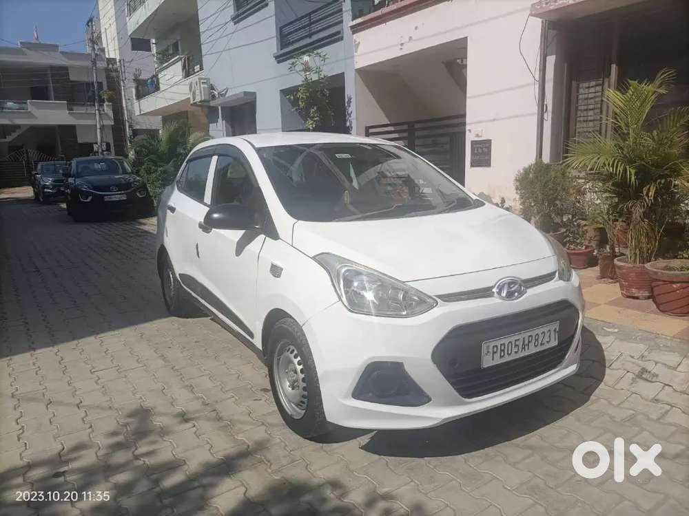 Hyundai Xcent 2016 Petrol Manual Base