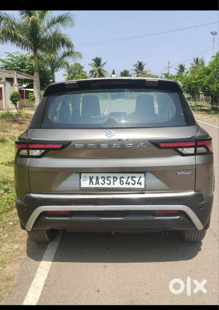 Maruti Suzuki Brezza 1.5 Vxi At Smart Hybrid, 2022, Petrol