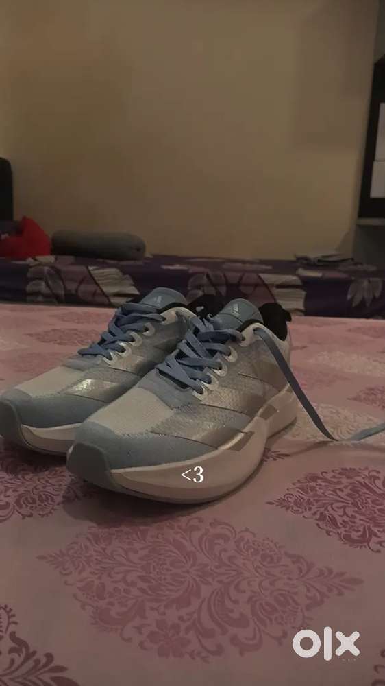Adizero light blue 7no