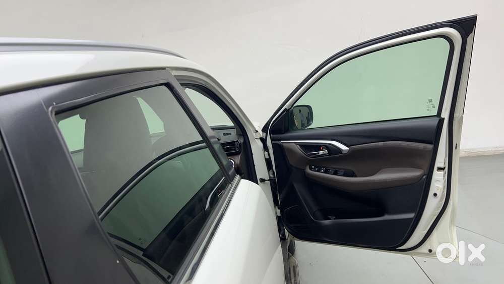 Toyota Urban Cruiser Hyryder 1.5 V Hybrid, 2022, Cng & Hybrids