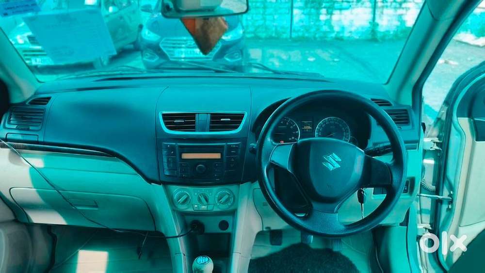 Maruti Suzuki Swift Dzire 1.2 Vxi Bsiv, 2014, Petrol