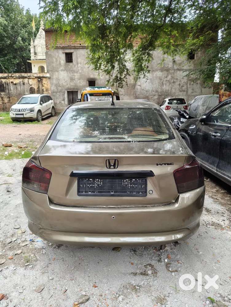 Model 2010 Registration 2030 Tak Hai Car K