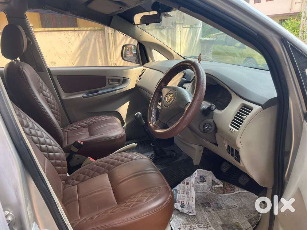 Toyota Innova 2.5 G (diesel) 8 Seater, 2012, Diesel