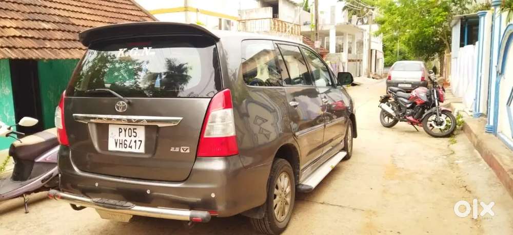 Toyota Innova Diesel 2012