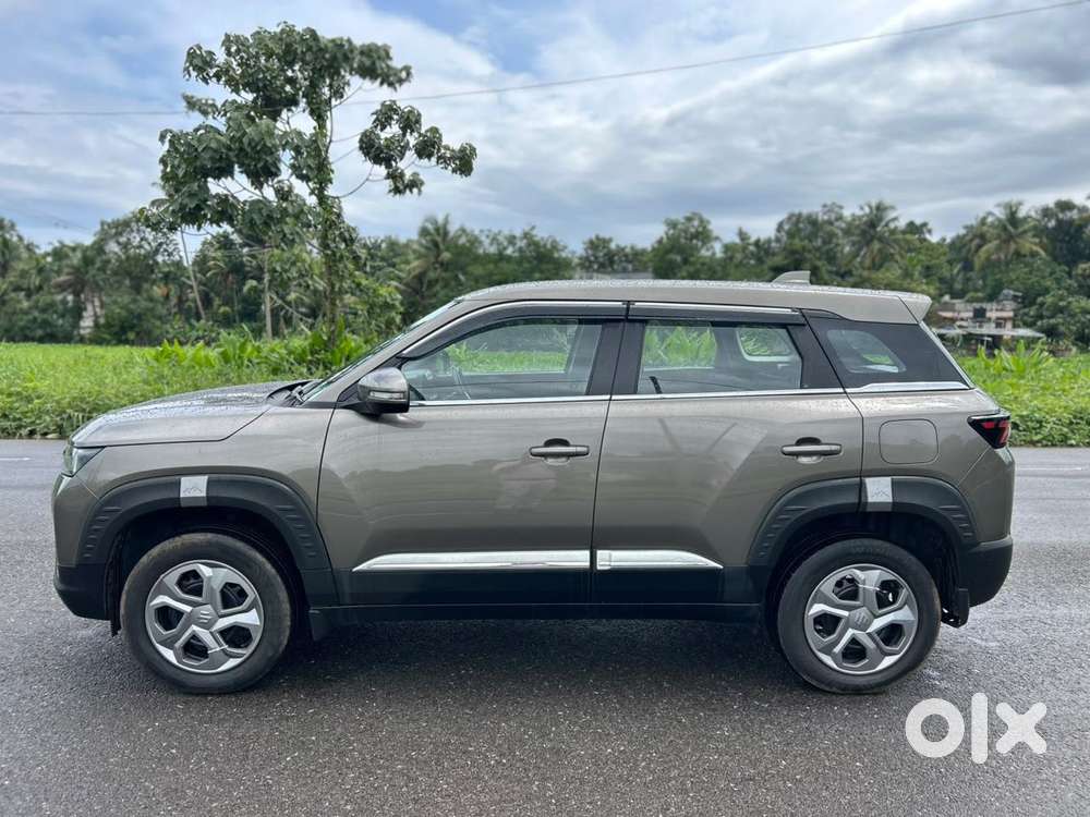 Maruti Suzuki Brezza 1.5 Lxi Smart Hybrid, 2024, Petrol