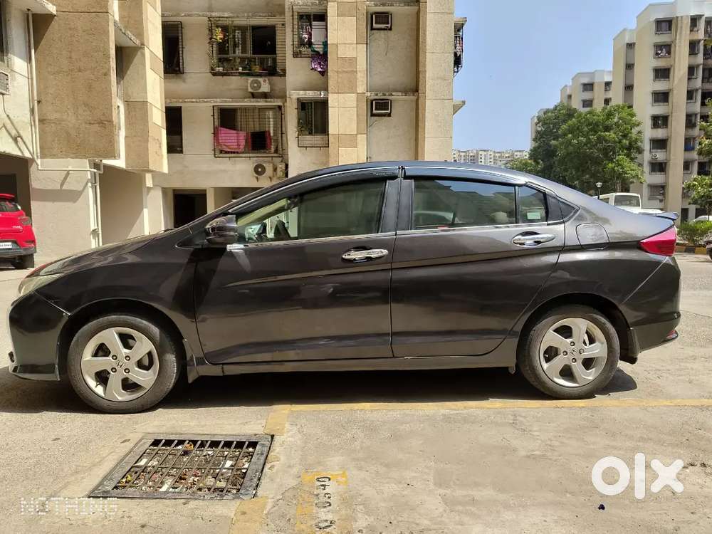 Honda City 4th Gen Vx Cvt I-vtec-automatic Top Model