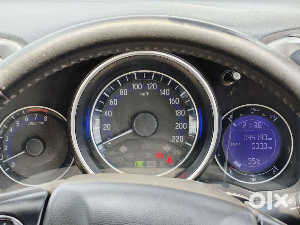 Honda Jazz [2020-2023] 1.2 V I-vtec Mt, 2022, Cng & Hybrids