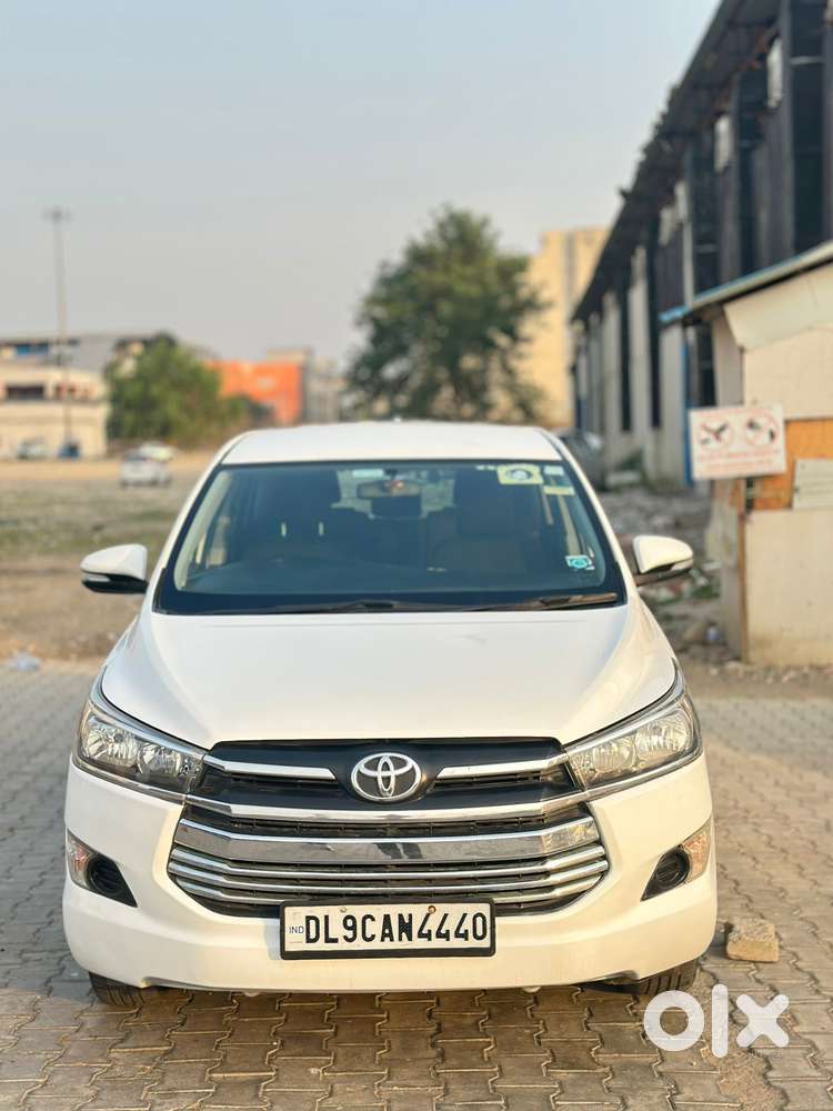 Toyota Innova Crysta 2.4 Gx Mt, 2017, Diesel