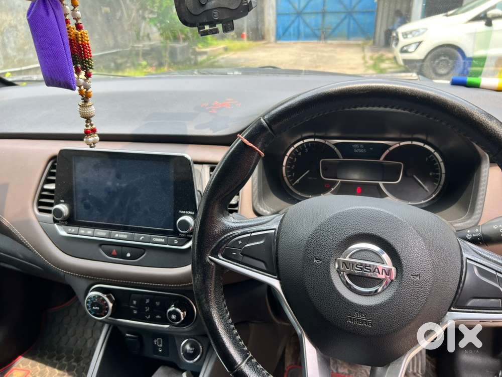 Nissan Kicks Petrol 2021