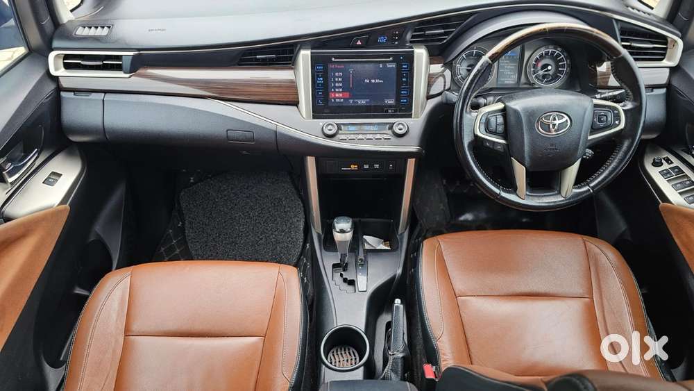 Toyota Innova Crysta 2.8z Automatic, 2016, Diesel