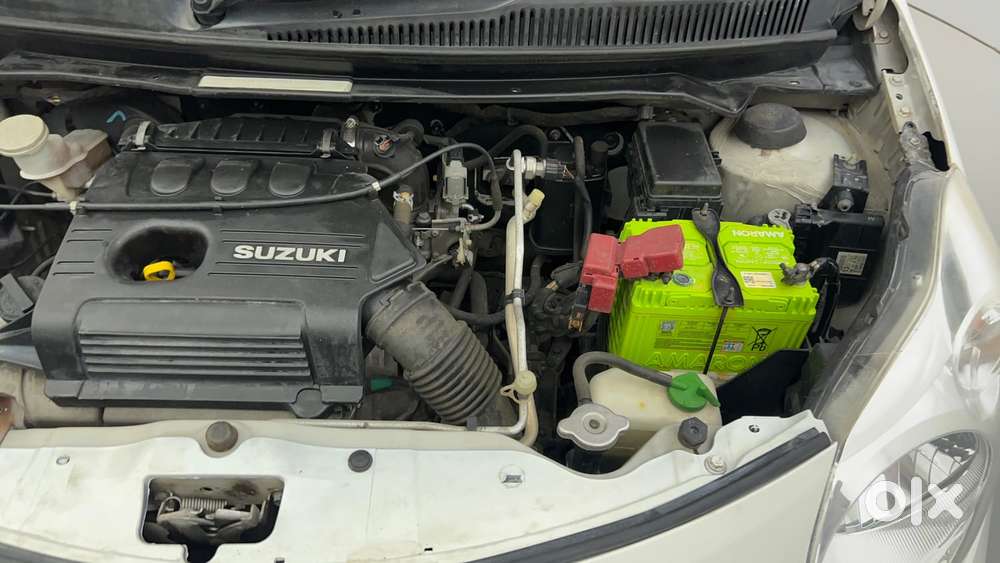 Maruti Suzuki A-star 1.0 Zxi, 2013, Petrol