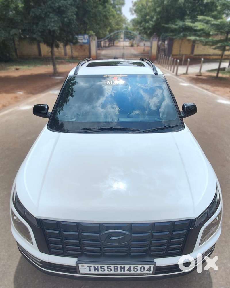 Hyundai Venue Sx Mt, 2023, Petrol