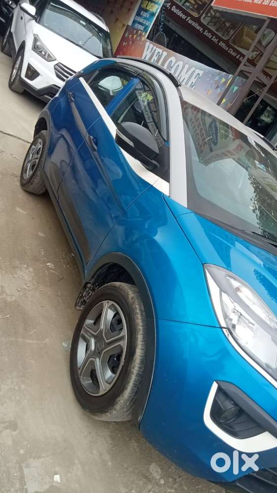 Tata Nexon, 2017, Petrol