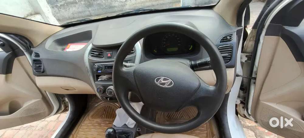 Hyundai Eon 2012 Manual Petrol 9 Mahine Rc All Over India Valid