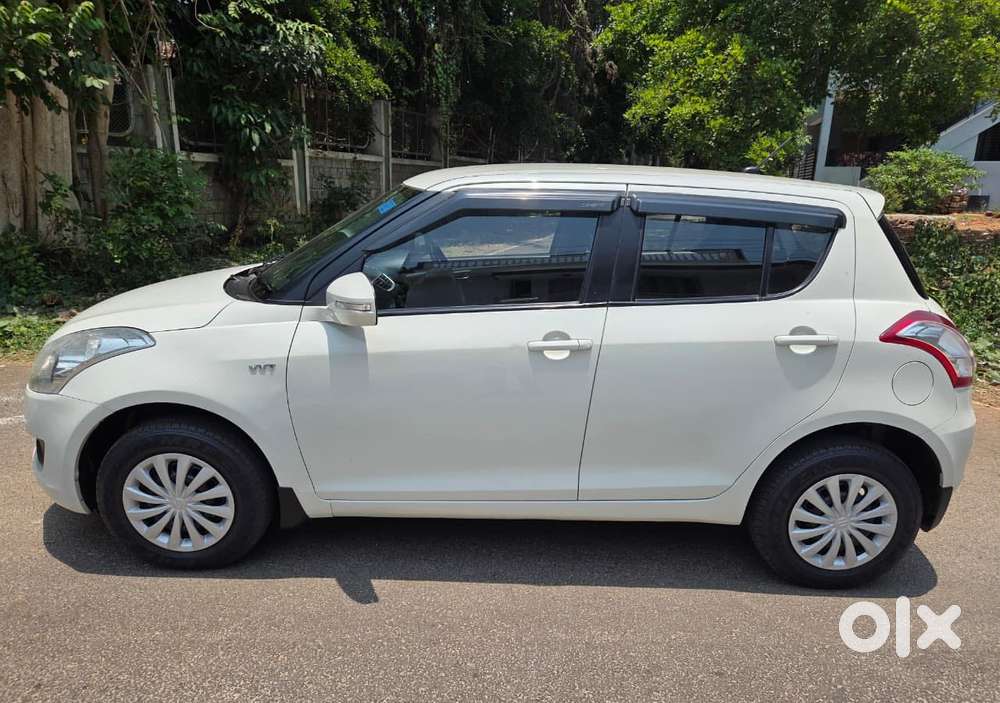 Maruti Suzuki Swift Vxi Optional, 2014, Petrol