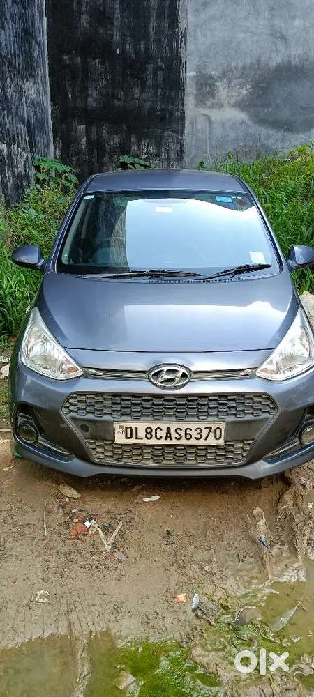 Hyundai Grand I10 2017, Cng + Petrol . Discover This Well-maintained H
