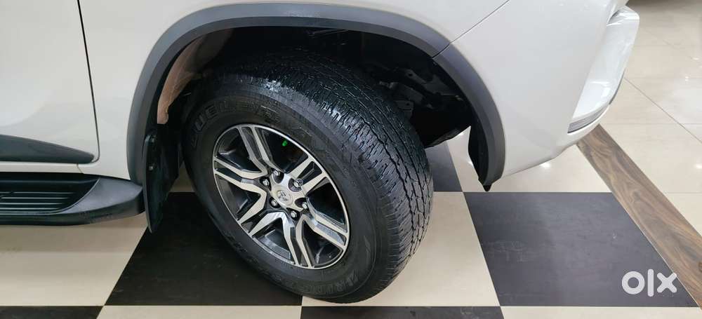 Toyota Fortuner [2021-ongoing] 2.7 2wd Petrol At, 2022, Diesel