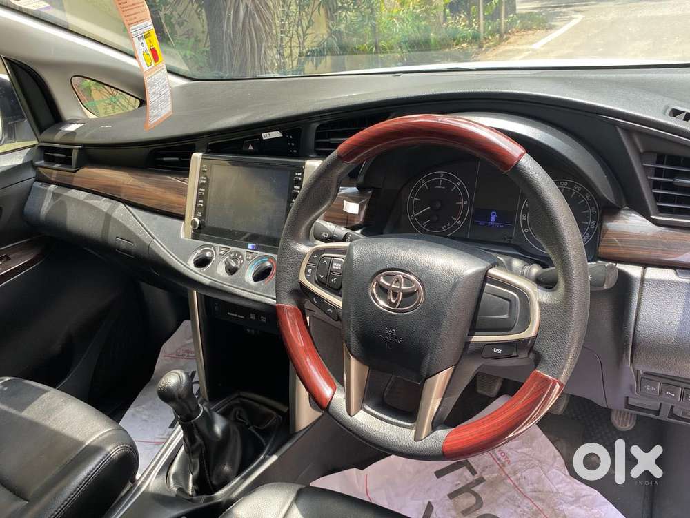 Toyota Innova Crysta [2020-ongoing] 2.4 Gx 7 Str, 2023, Diesel
