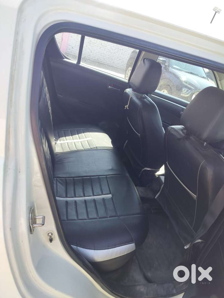 Maruti Suzuki Swift Vxi 1.2 Abs Bs-iv, 2016, Petrol