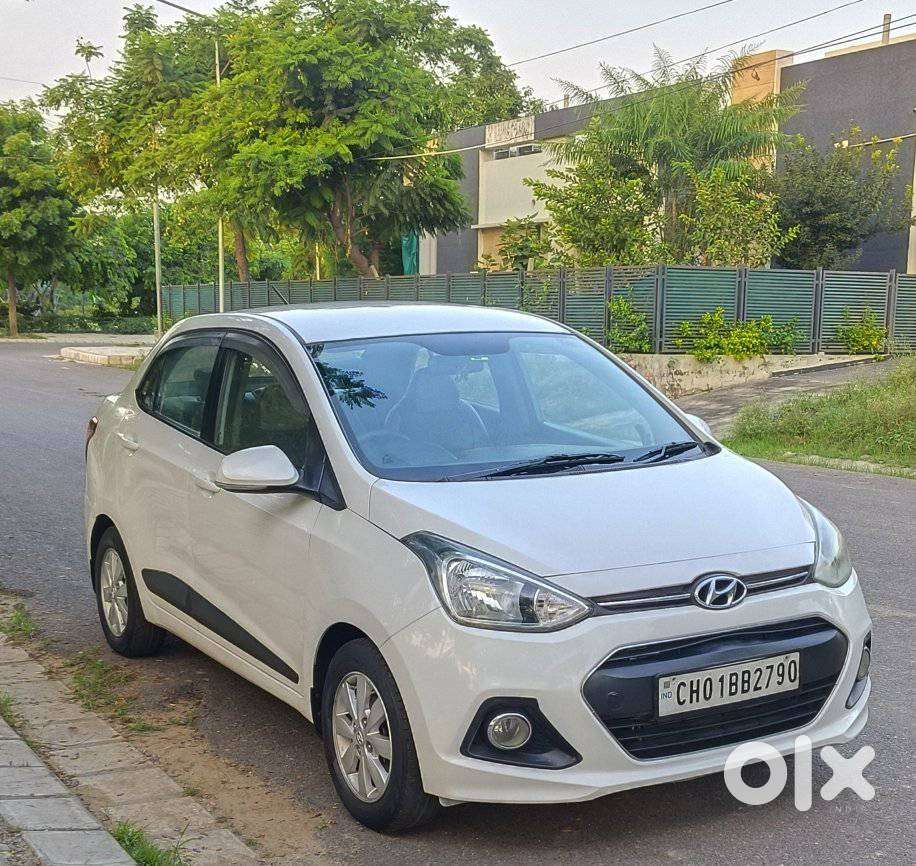 Hyundai Xcent 1.2l Kappa Dual Vtvt 5-speed Manual Base, 2015, Petrol