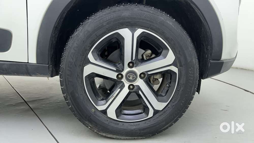 Tata Nexon 1.2 Revotron Xz Plus, 2022, Petrol