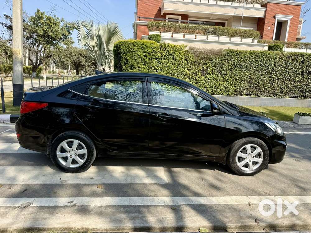 Hyundai Fluidic Verna